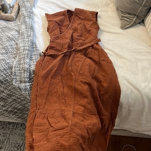 Universal thread wrap/tie dress